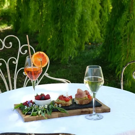 Tenuta Agriturismo La Borina * Сан Бонифацио