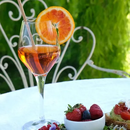 Фермерский дом Tenuta Agriturismo La Borina Сан Бонифацио